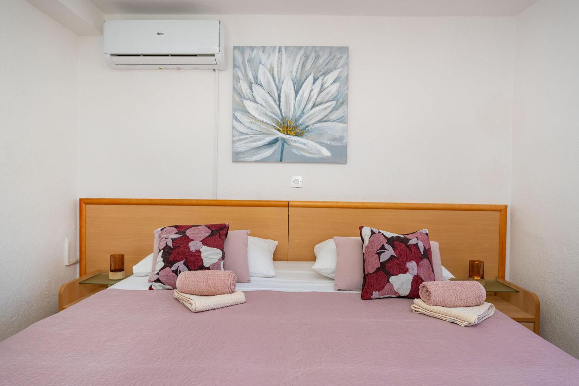 Apartments Adriana Starigrad Paklenica Room photo